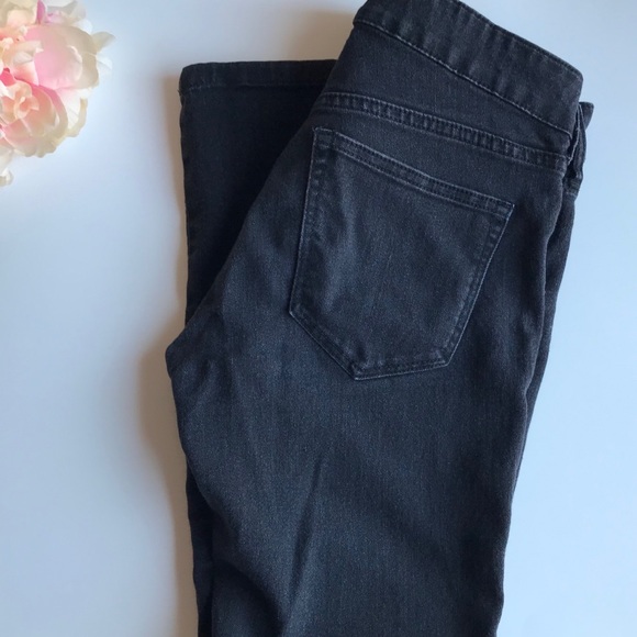 H&M Denim - 🎃 3/$15 🖤 H&M Low Rise Skinny Jeans 🖤